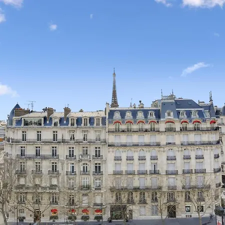 Delightful Studio With In Luxe District Apartment *